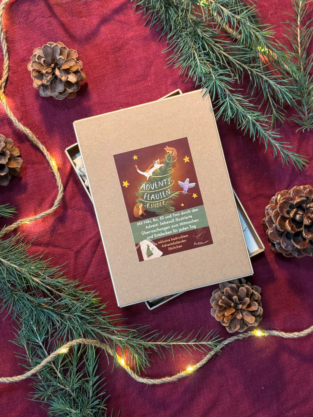 Adventsflausen für Kinder | 48teiliger Kalender mit der Flausenbande. Mit bedrucktem Stoffbeutel.