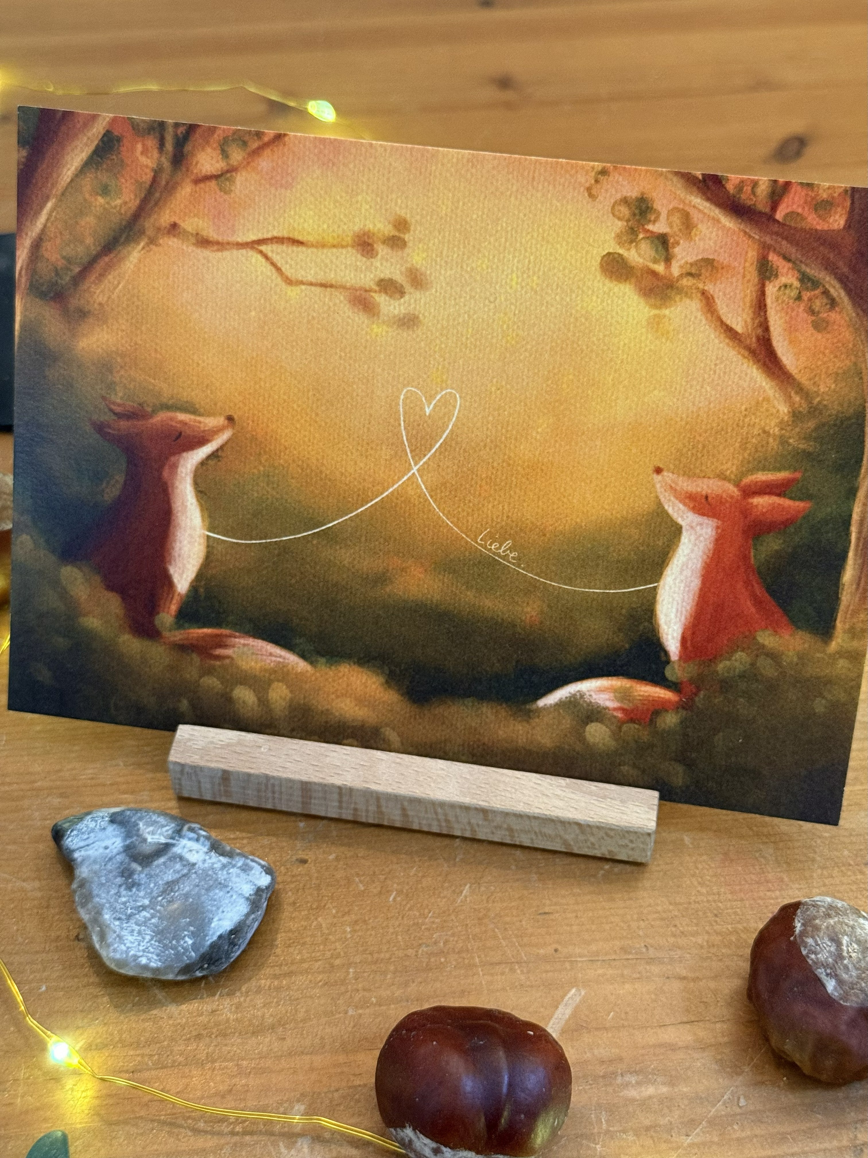 Postkarte „Liebe.“ | Eine Illustration über Verbundenheit, Zuhausegefühl und tiefstem „Wie schön ist das mit uns“.