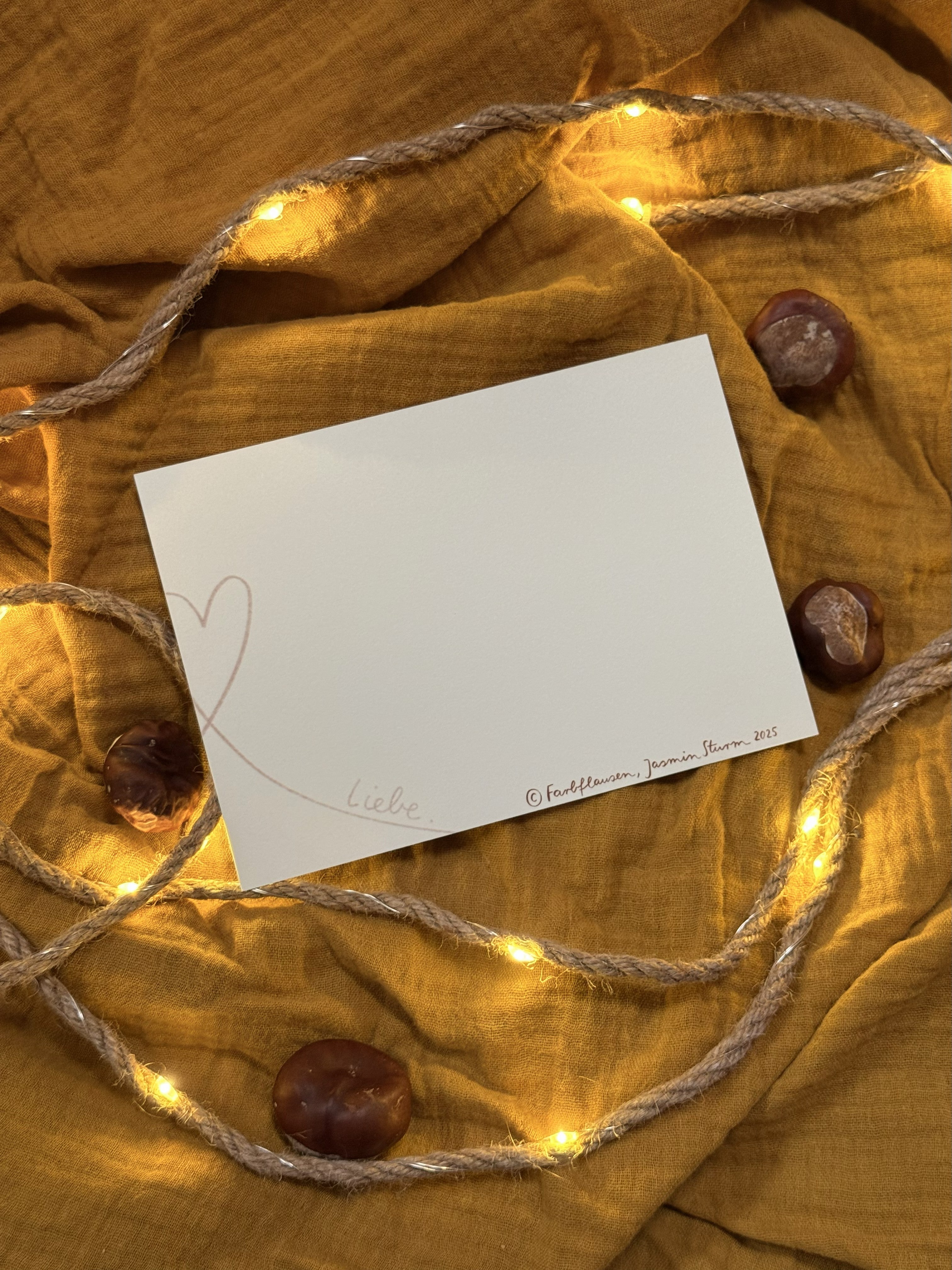 Postkarte „Liebe.“ | Eine Illustration über Verbundenheit, Zuhausegefühl und tiefstem „Wie schön ist das mit uns“.