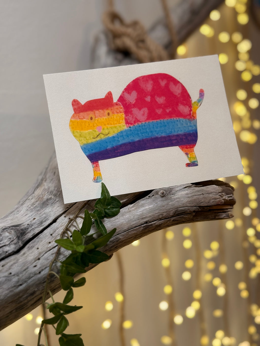 Postkarte „Regenbogenkatze by Miniflause" | „Vielleicht kann man sie streicheln und dann kommt ein Regenbogen an den Himmel.“