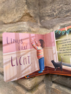 Linus liebt Licht | Ein Pappbilderbuch über Stimming.