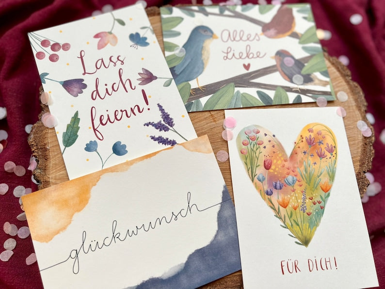 Postkartenset „Gratulation Erwachsene“ | 4 liebevoll illustrierte Motive für Geburtstage oder einfach so. Vögel, Herz, Blumen, schlicht.