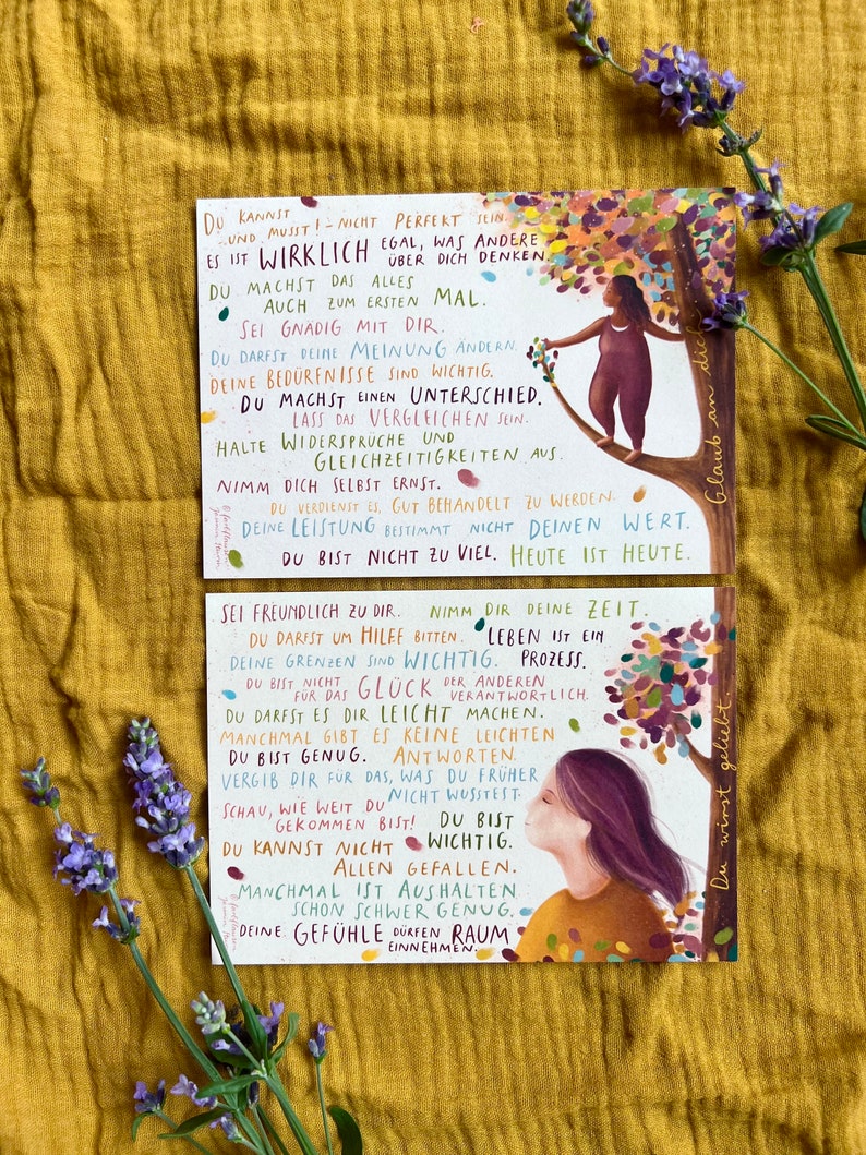 Postkarte "Botschaften für Dich 1" | eine Postkarte mit 15 liebevollen Sätzen und einer warmen Illustration. Ein Herzensmotiv!