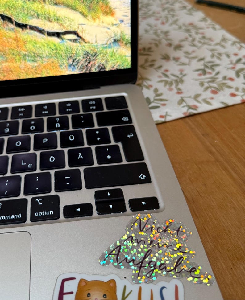 Sticker „Nicht meine Aufgabe“ | Ein hochwertiger Sticker mit Glitzereffekt zur Personalisierung von Handy, Fahrrad, Laptop und co.