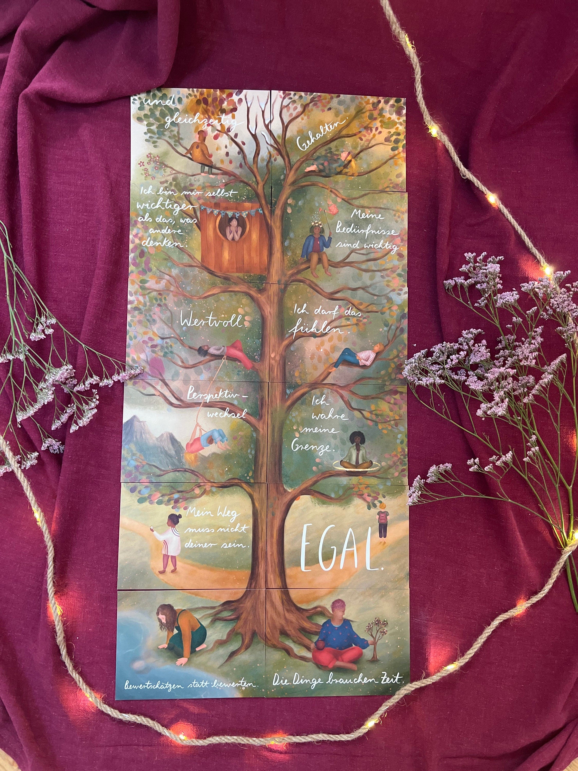 Postkartenset "Baumbotschaften" | Ein liebevoll illustriertes 12-teiliges Affirmationsmotiv mit warmen Farben, vielen Details und stärkenden Gedanken