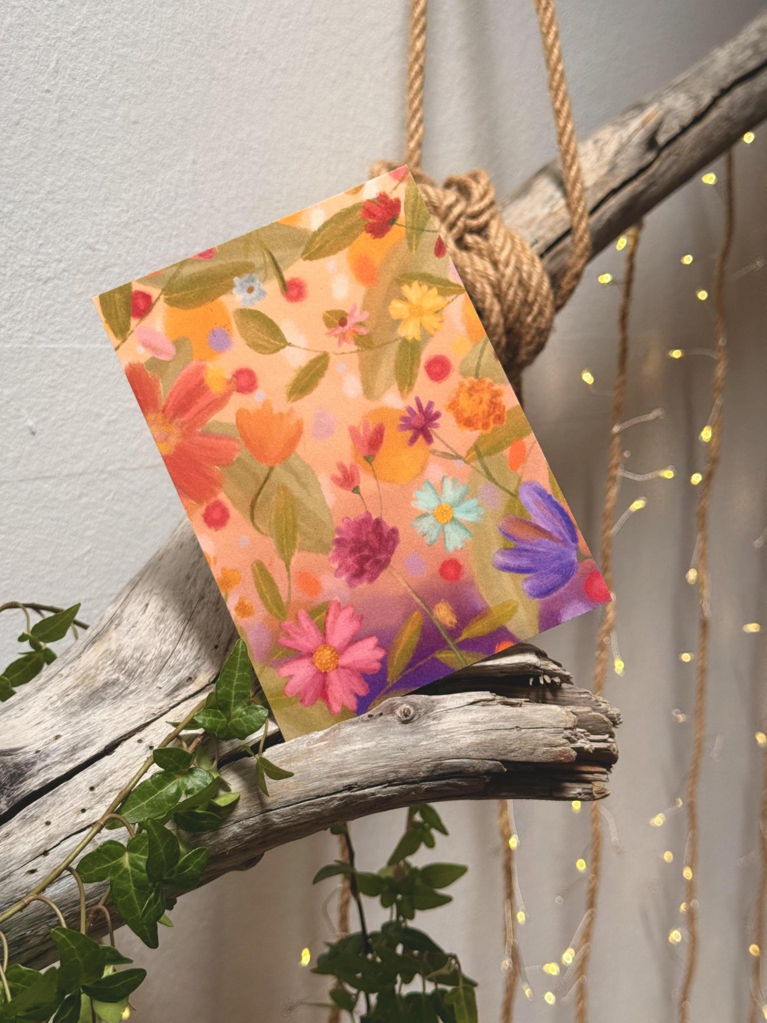Postkarte „Blumenwiesenbunt“ | Wo alle zu ihrer Zeit blühen.