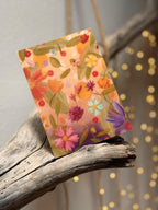 Postkarte „Blumenwiesenbunt“ | Wo alle zu ihrer Zeit blühen.